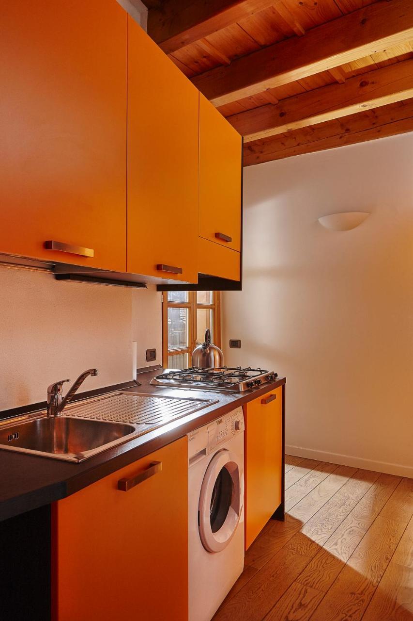 Joivy Charming Apartment Centre Of Como Exterior photo