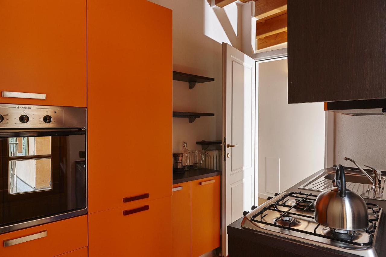 Joivy Charming Apartment Centre Of Como Exterior photo