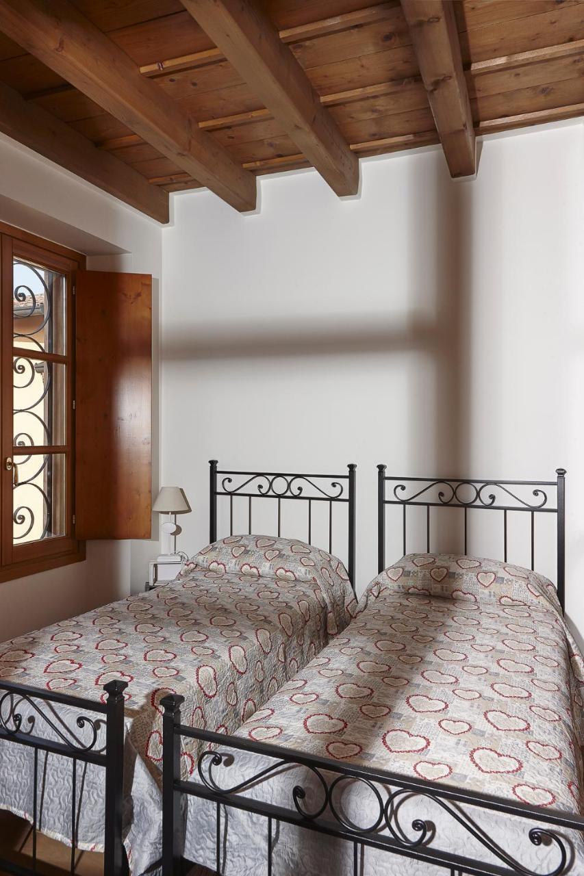 Joivy Charming Apartment Centre Of Como Exterior photo